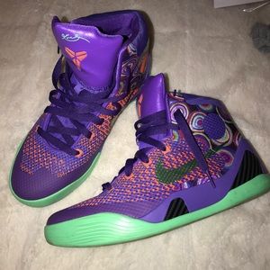 Nike Kobe 9 sz 6.5Y
