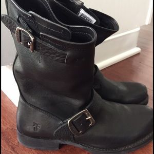 Frye Veronica Short Boot