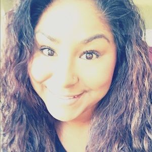 Meet your Posher, Melanie