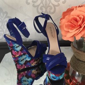 Platform Floral Wedges