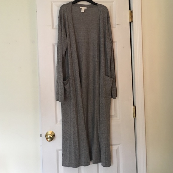 Shin-length light knit duster cardigan