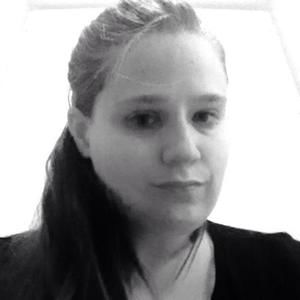 Meet your Posher, Holly