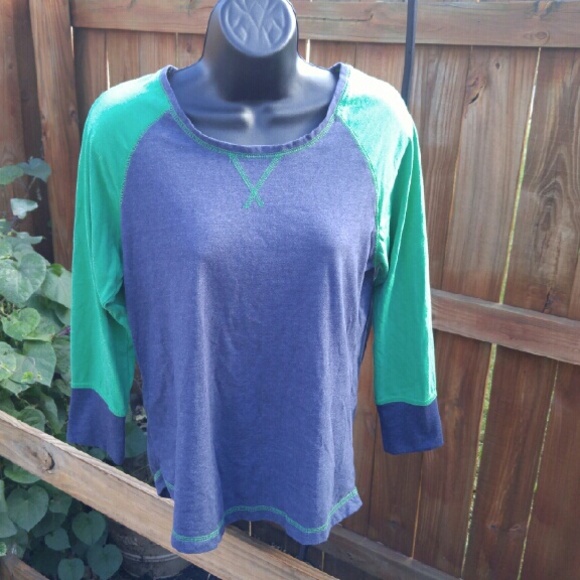 Kenneth Cole T - Picture 2 of 3