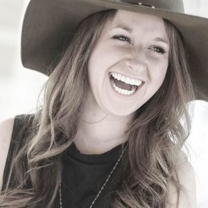 Meet your Posher, Hannah gray