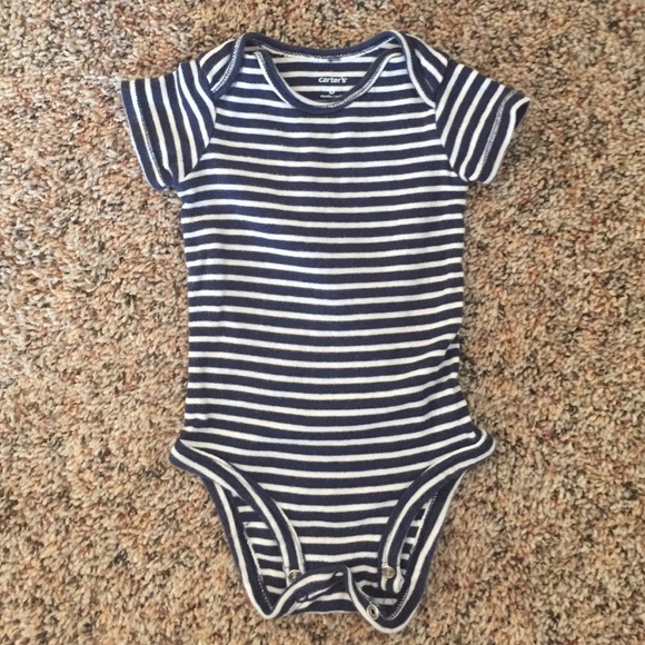 Carter's onesies - Picture 3 of 4