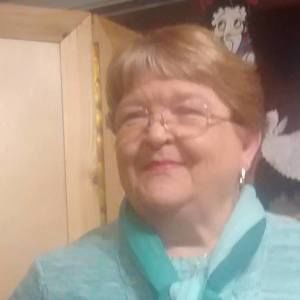 Meet your Posher, Connie