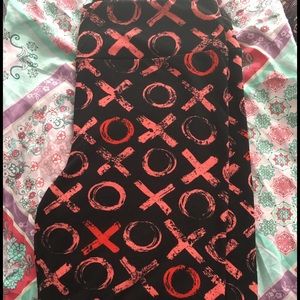 TC Lularoe XOXO leggings