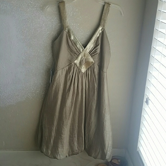 Brand new BCBGMAXAZRIA vnck gold short dress