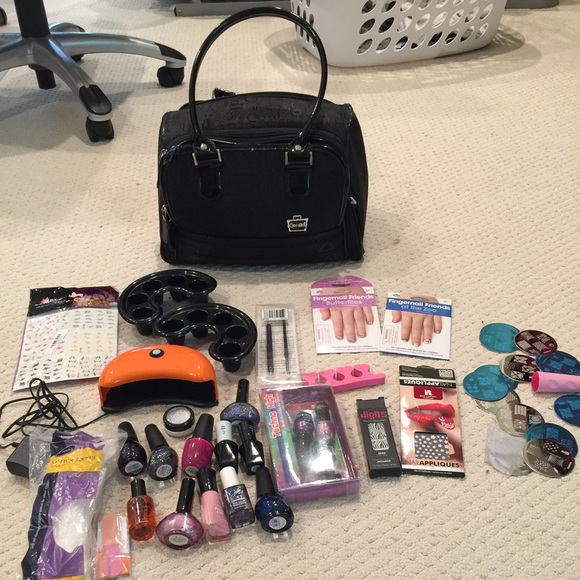 Complete nail kit