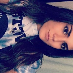 Meet your Posher, Elaina