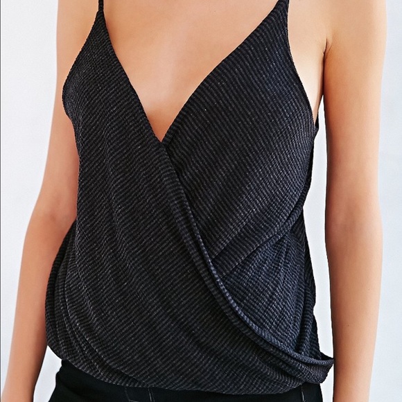 Urban Outfitters (Project Social) wrap tank - Picture 4 of 4