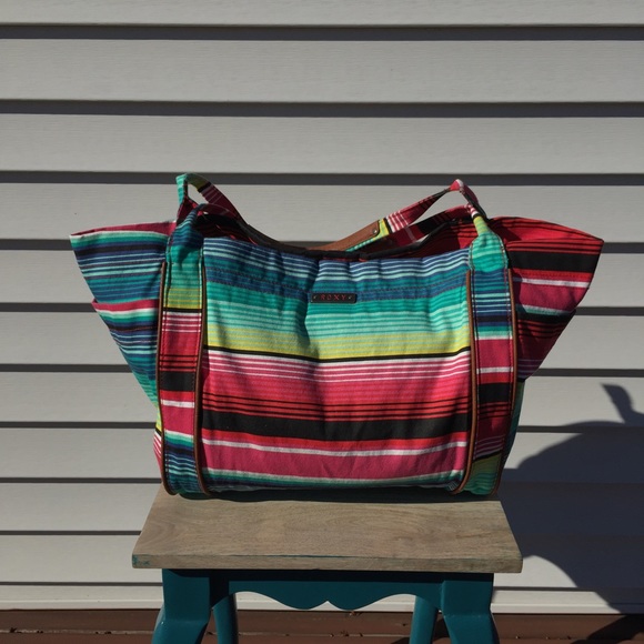 NWOT.  Roxy Beach Bag