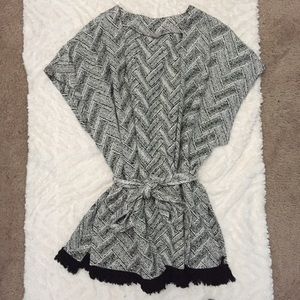 Never worn Urban outfitters cardigan/kimono