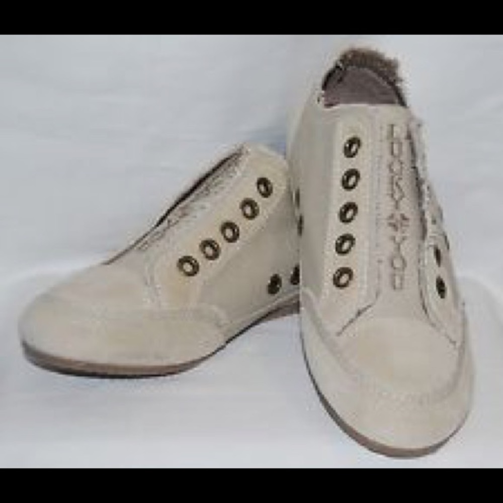 Lucky brand karma sneakers 11