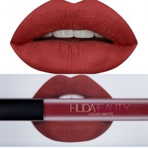 Huda Matte "Cheerleader"