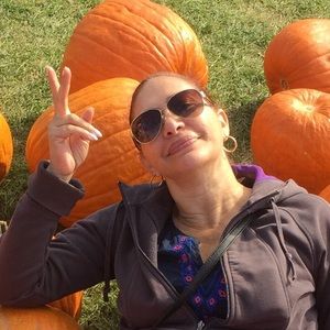 Meet your Posher, Clara