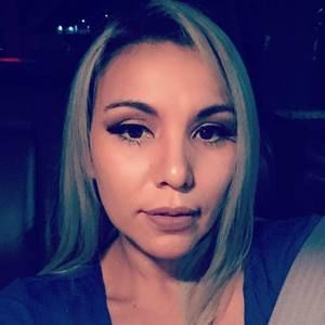 Meet your Posher, Vicky