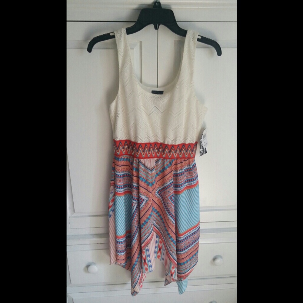 Donated💕 Trixxi Lace and embroidered dress - Picture 1 of 6
