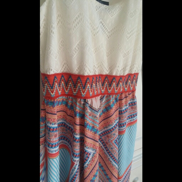 Donated💕 Trixxi Lace and embroidered dress - Picture 2 of 6