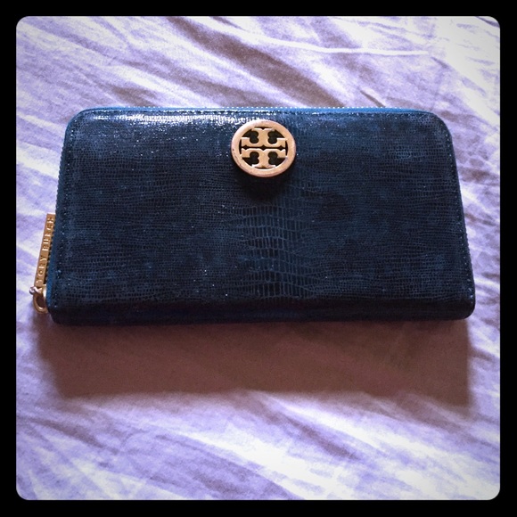 Authentic Tory Burch wallet