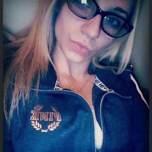 Meet your Posher, Alexandra