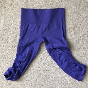 Lululemon In The Flow crops