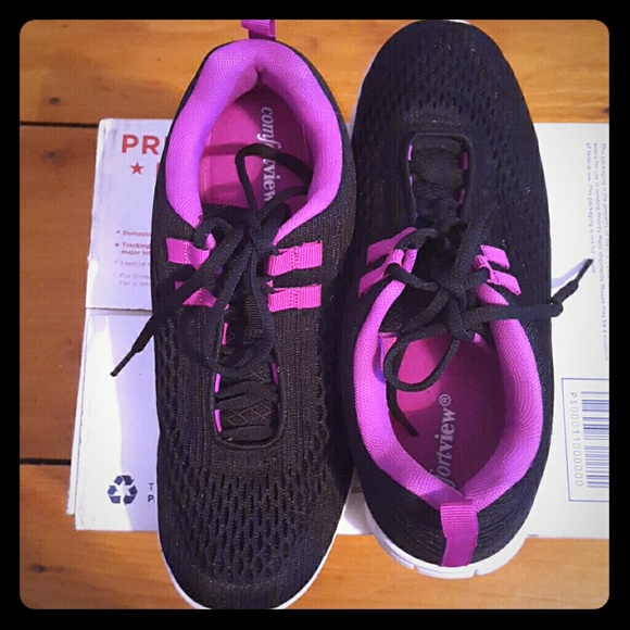 Athletic sneakers - Picture 1 of 3