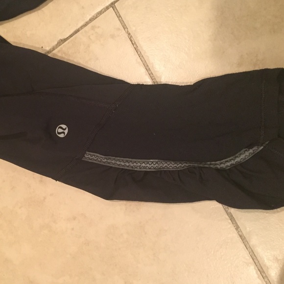 Lululemon Capris - image 3