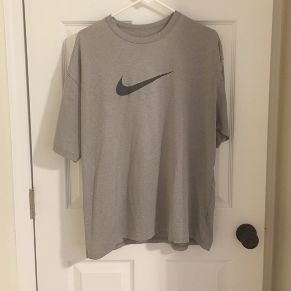 Nike tshirt