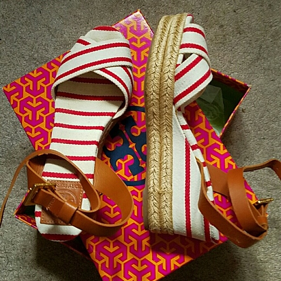 Tory Burch Espadrille,  mid wedge Size 8