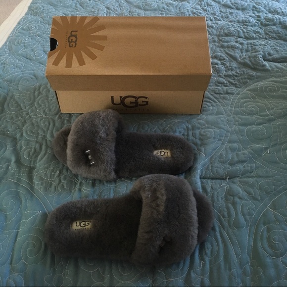 UGG Shoes - UGG Gray slippers , Size 7
