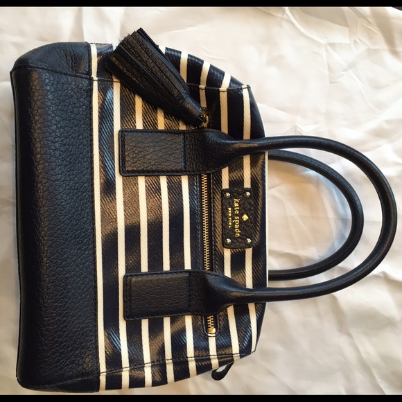 ⚡️Clearance - Blue and White Kate Spade purse⚡️