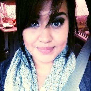 Meet your Posher, Karina