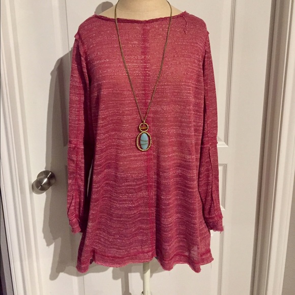 Red, long sleeve, Umgee top