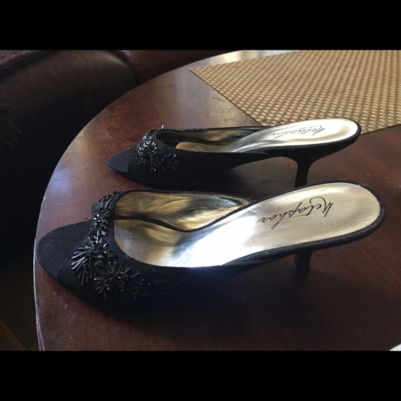 Metaphor black heels - Picture 3 of 3