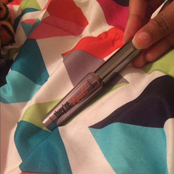 They're real benefit mascara