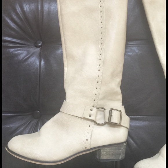 Leather boots