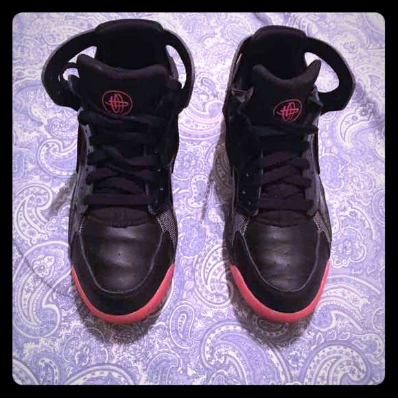 6.5 Y Nike Hi tops