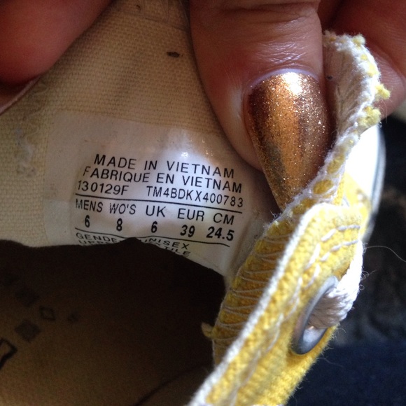 lemon converses - Picture 4 of 4