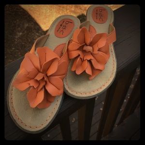 B.O.C. Born Concept Orange Floral Sandals Size 7