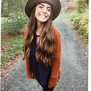 Meet your Posher, Megan