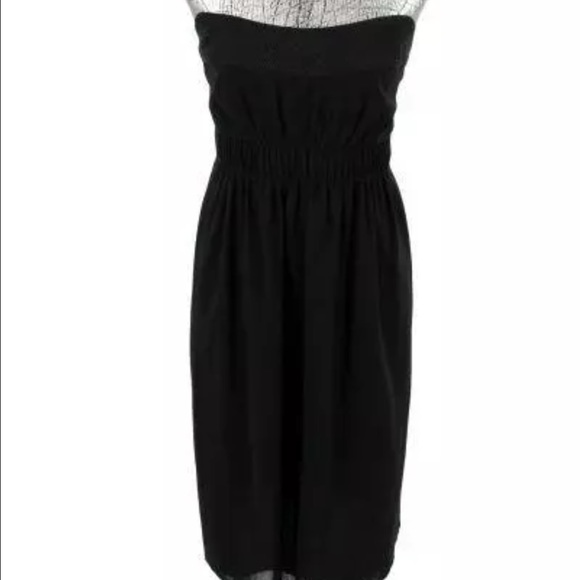 AKRIS punto strapless black dress