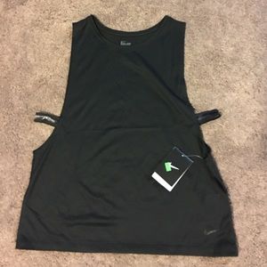 Nike dri-fit top