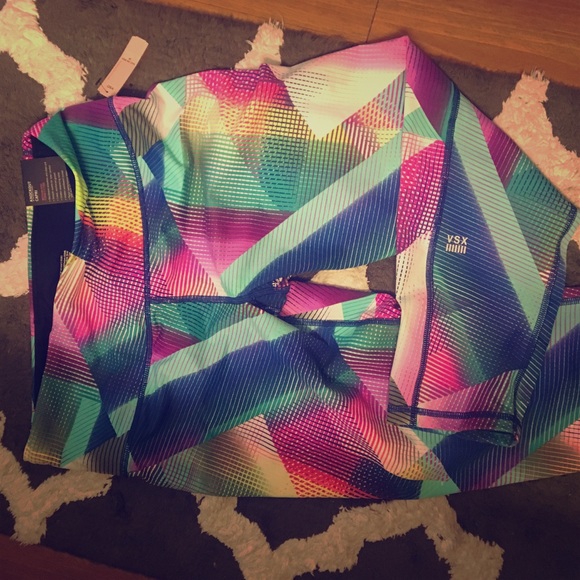 NWT!!! Victoria secret knockout Capri (medium)