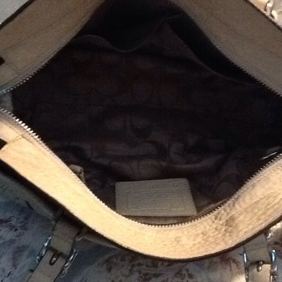 Coach leather handbag - Picture 2 of 4