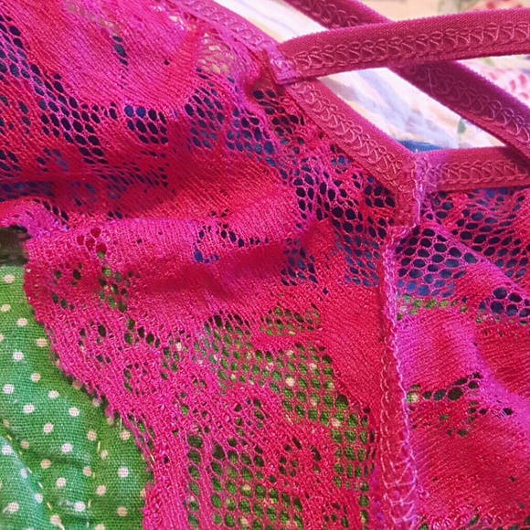 NWOT pink high-waisted lace string thong - Picture 2 of 3