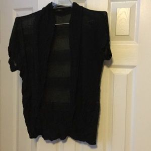 Thin short sleeve cardigan