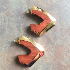 Brand new zara wood and gold earrings