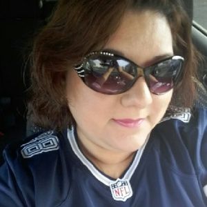 Meet your Posher, Maribel