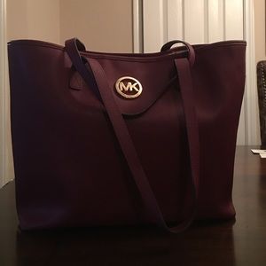 Michael Kors Jet Set Travel Tote